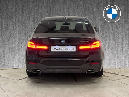 2021 BMW 5 Series - thumbnail 15