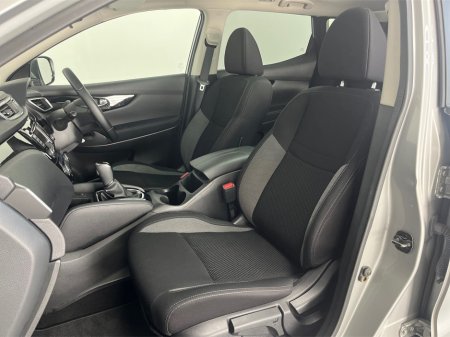 2020 Nissan Qashqai 1.3**SEMI DIGITAL DASH**PANORAMIC ROOF**TOUCH SCREEN MEDIA**DUAL CLIMATE CONTROL**REVERSE CAMERA**MULTIFUNCTIONAL STEERING WHEEL**BLACK CLOTH INTERIOR**ELECTRIC HANDBRAKE**FINANCE AVAILABLE** €20,995 thumbnail
