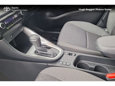 2022 Toyota Yaris HYBRID LUNA 4DR AUTO €22,950 thumbnail