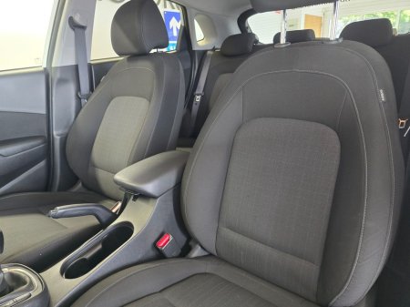 2023 Hyundai Kona - thumbnail 9