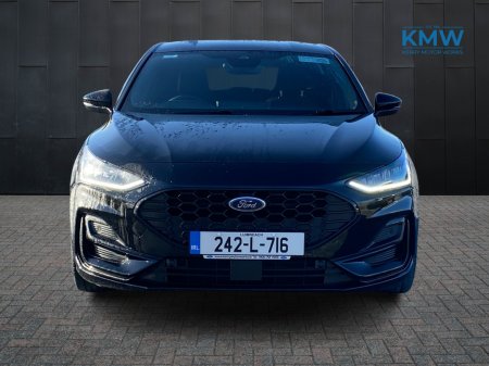 2024 Ford Focus - thumbnail 2