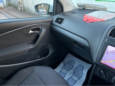2014 Volkswagen Polo 1.2i TSI Petrol Automatic Comfortline €11,500 thumbnail
