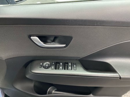 2023 Hyundai Kona 1.0 T-GDI Elegance €24,995 thumbnail