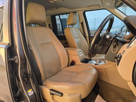 2014 Land Rover Discovery - thumbnail 32