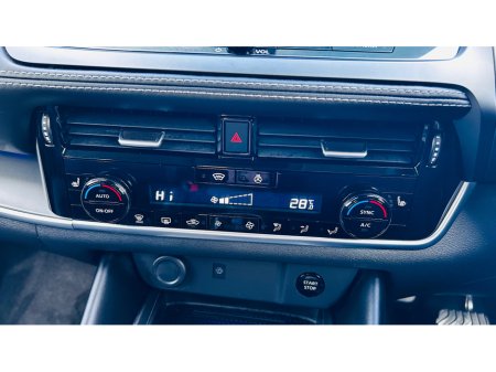 2025 Nissan Qashqai E-POWER SV PREMIUM 2T €42,995 thumbnail