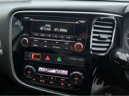 2016 Mitsubishi Outlander 4WD 2 SEAT COMMERCIAL 2.4 DIESEL //NO VAT// €10,950 thumbnail