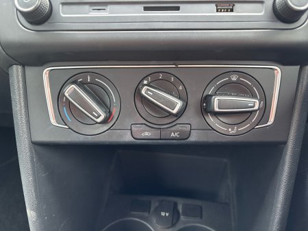 2014 Volkswagen Polo - thumbnail 19