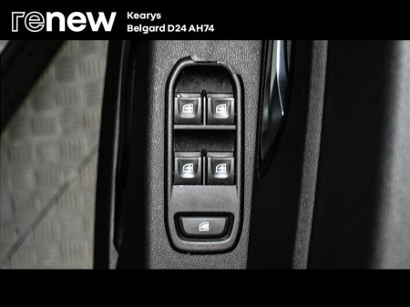 2022 Dacia Duster 1.0 TCe 100 BiFuel Dfull Comfort €19,900 thumbnail