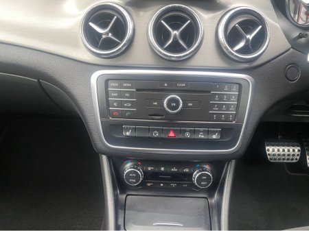 2015 Mercedes-Benz CLA Class - thumbnail 17