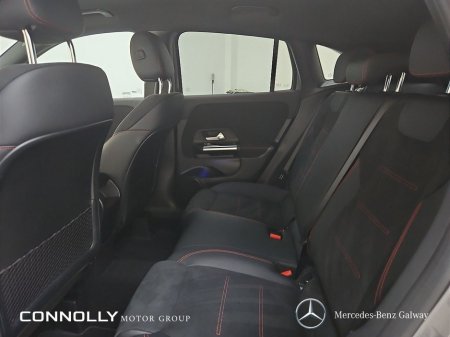 2024 Mercedes-Benz GLA Class Gla 250 Amg Line €51,845 thumbnail