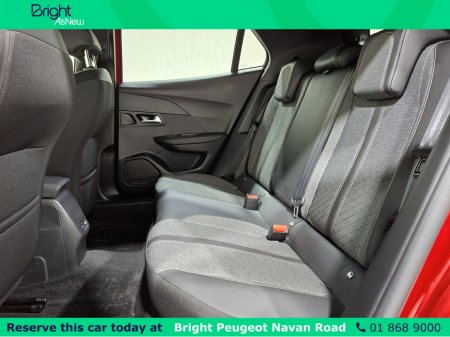 2024 Peugeot 2008 ALLURE 1.2 HYBRID 136 €29,950 thumbnail