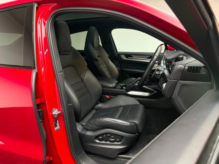 2024 Porsche Cayenne - thumbnail 14
