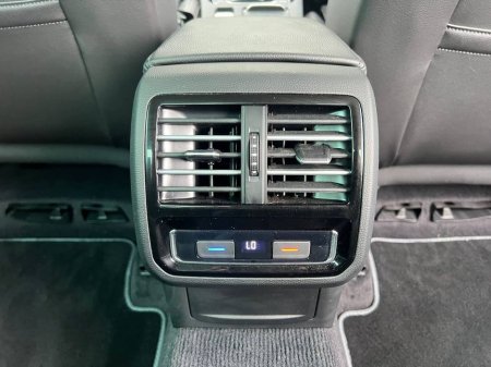 2018 Volkswagen Passat - thumbnail 13