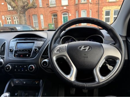 2012 Hyundai ix35 - thumbnail 14