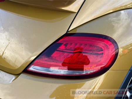 2016 Volkswagen Beetle DUNE EDITION , AUTO // PRISTINE €15,950 thumbnail