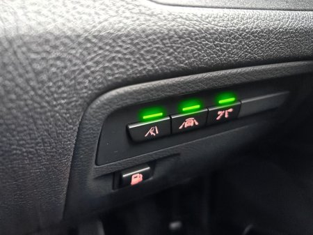 2016 BMW 3 Series - thumbnail 14