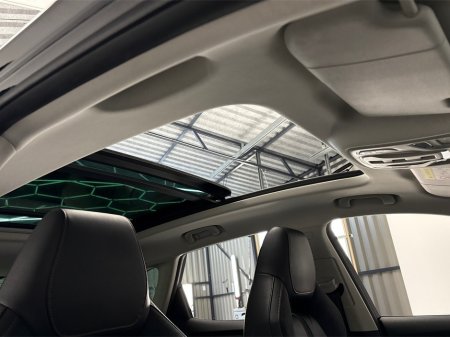 2021 MG HS EXCLUSIVE PHEV AUTO**PANORAMIC ROOF**DIGITAL DASH**TOUCH SCREEN APPLE CAR PLAY**MULTIFUNCTIONAL STEERING WHEEL**HEATED LEATHER SEATS**ELECTRIC SEATS**ELECTRIC FOLDING MIRRORS**ELECTRIC TAILGATE** €24,995 thumbnail