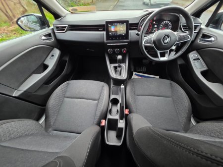 2023 Renault Clio Equilibre TCE 90 CVT Dfull MY2 €18,950 thumbnail