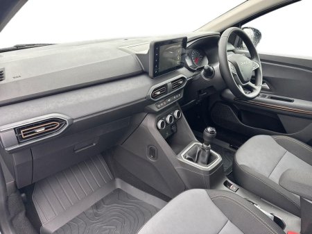 2026 Dacia Sandero Stepway STEPWAY Extreme TCe 110 E06X €25,590 thumbnail