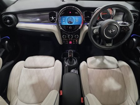 2022 MINI Hatch - thumbnail 4