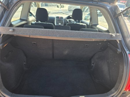 2009 Toyota Auris - thumbnail 6