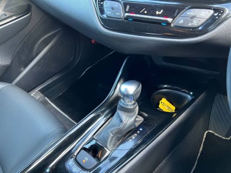 2019 Toyota C-HR - thumbnail 11
