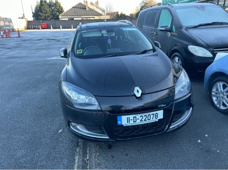 2011 Renault Grand Megane IRISH car//ONLY 113000KLMS WITH BRAND NEW NCT UNTIL 10/2026///HUGE SPEC//SAT NAV ETC//ROAD TAX JUST 200EUROS €4,999 thumbnail