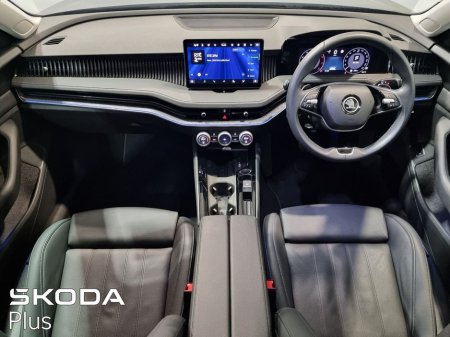 2025 Skoda Superb - photo 2