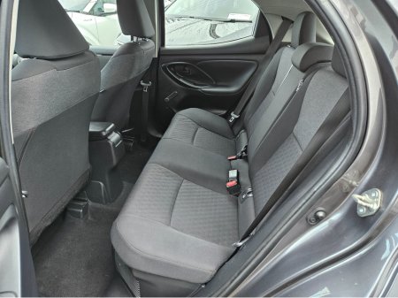 2022 Toyota Yaris - thumbnail 8