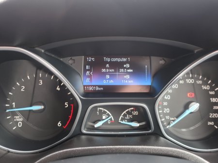 2018 Ford Focus - thumbnail 14