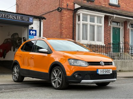 2011 Volkswagen Polo - thumbnail 3