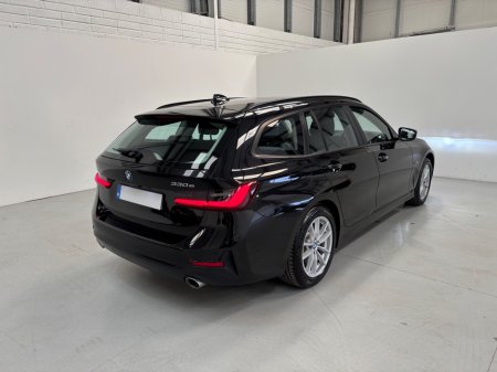 2022 BMW 3 Series - thumbnail 4