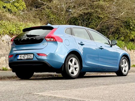 2015 Volvo V40 - thumbnail 13