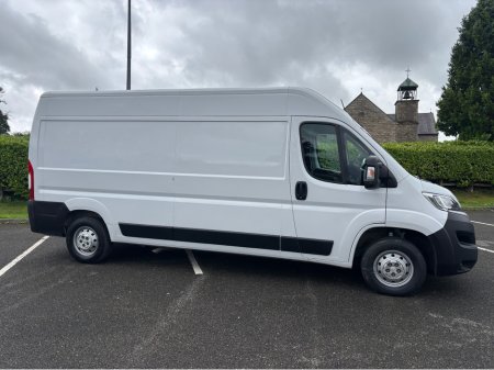 2022 Citroen Relay 33 L3H2 BLUEHDI 140 €15,500