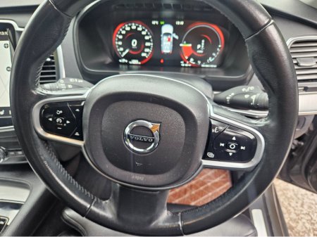 2021 Volvo XC90 - thumbnail 10