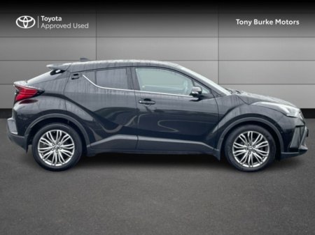 2022 Toyota C-HR SOL HYBRID // Remote Central Locking // Front Electric Windows // Rear Electric Windows // Electric Mirrors // Heated Mirrors €28,695 thumbnail