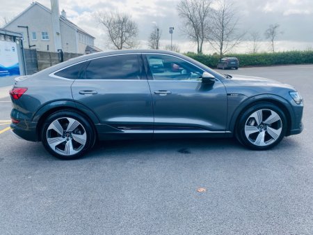 2022 Audi e-tron - view 4