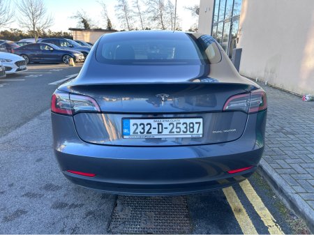 2023 Tesla Model 3 DUAL MOTOR LONG RANGE AWD €30,995 thumbnail
