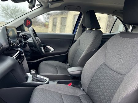 2023 Toyota Yaris Cross 1.5 Hybrid CVT Luna €22,950 thumbnail