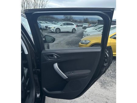 2016 Peugeot 2008 1.2 Petrol Compact SUV Automatic 2016 (1880) €9,995 thumbnail