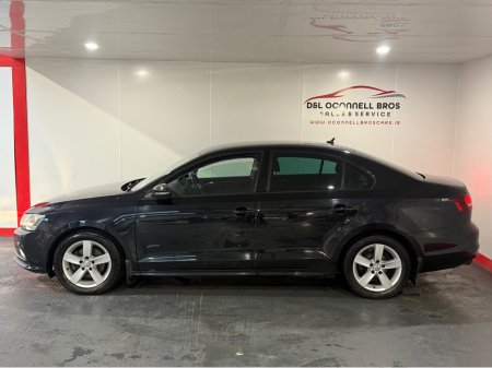 2018 Volkswagen Jetta CL 2.0 TDI MANUAL 5SPEED 110BHP 4DR €13,900 thumbnail