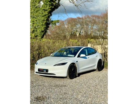 2025 Tesla Model 3 - thumbnail 6