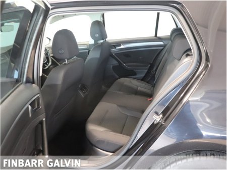 2017 Volkswagen Golf - thumbnail 11