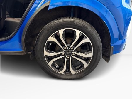 2022 Ford Puma - thumbnail 5