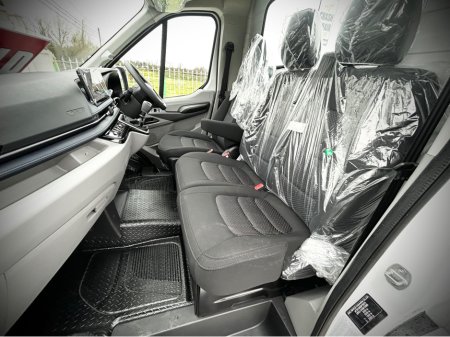 2026 Maxus Deliver 9 L4 DUAL WHEEL RWD CHASSIS AND CAB thumbnail