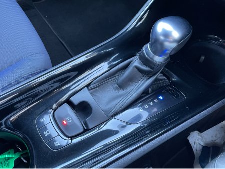 2017 Toyota C-HR - thumbnail 16