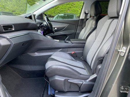 2019 Peugeot 5008 1.5 BlueHDi 130bhp Allure Auto €24,900 thumbnail