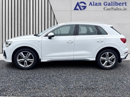 2020 Audi Q3 35 2.0 TDI S-LINE Diesel €36,995 thumbnail