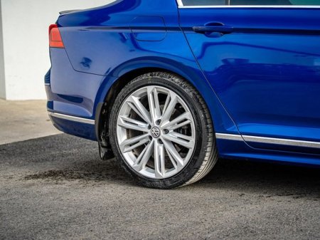 2020 Volkswagen Passat - thumbnail 4