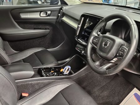 2021 Volvo XC40  €26,950 thumbnail